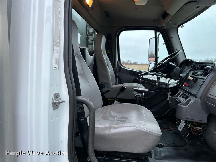image for item NE9773 2012 Freightliner Business Class M2 utility / service truck