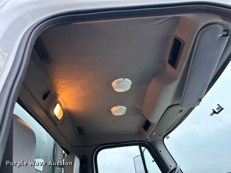 image for item NE9773 2012 Freightliner Business Class M2 utility / service truck