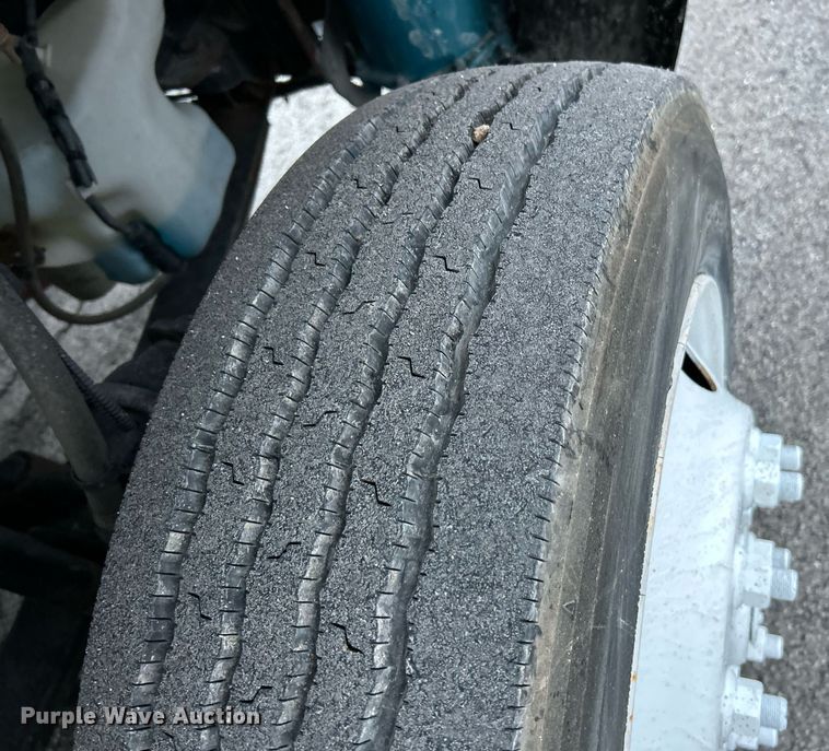 image for item NE9773 2012 Freightliner Business Class M2 utility / service truck