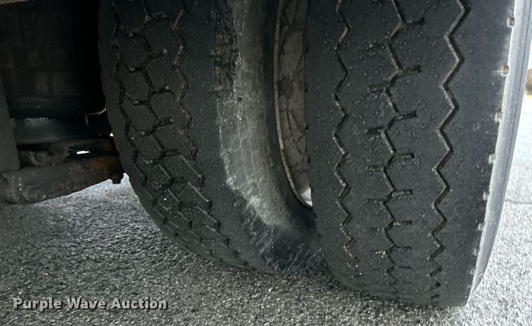 image for item NE9773 2012 Freightliner Business Class M2 utility / service truck