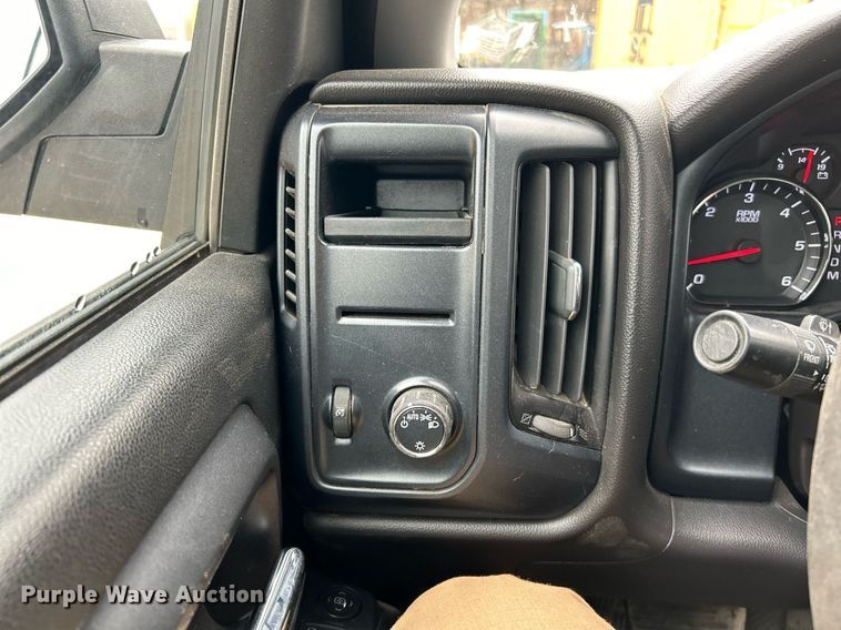 image for item NE9775 2014 GMC  Sierra 1500 Crew Cab pickup truck