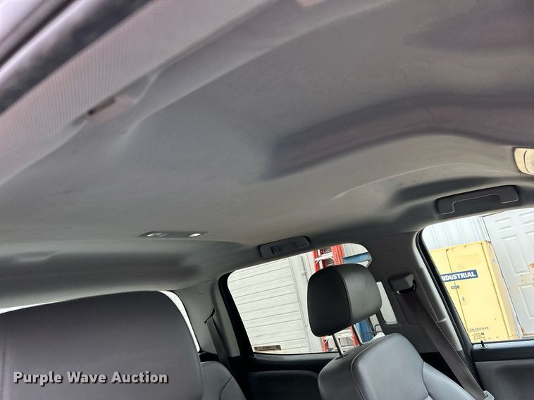 image for item NE9775 2014 GMC  Sierra 1500 Crew Cab pickup truck