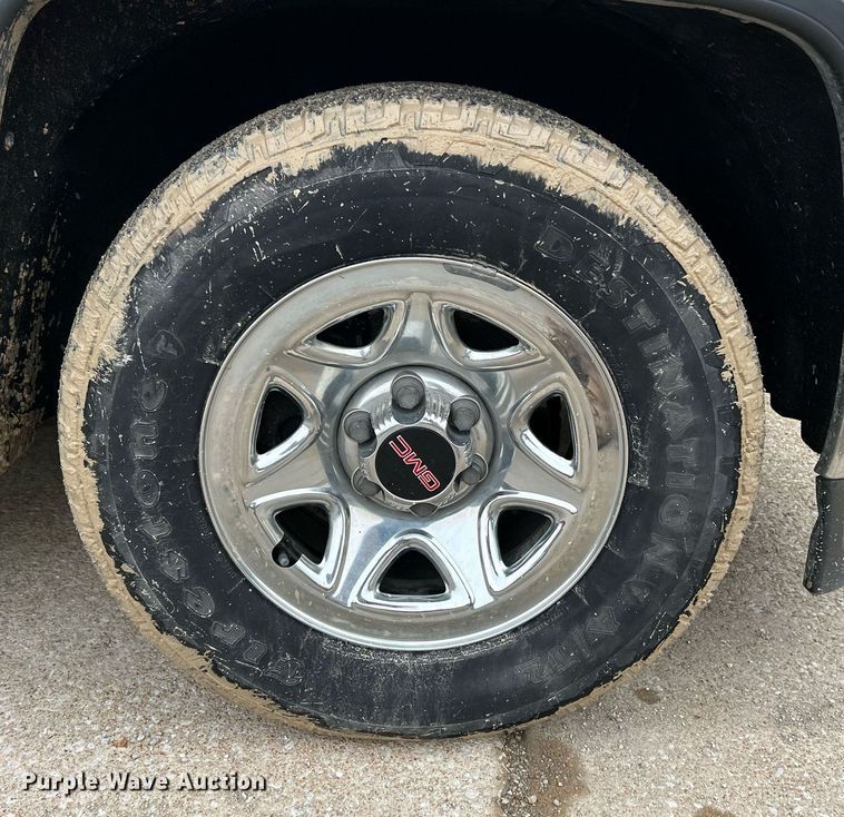 image for item NE9775 2014 GMC  Sierra 1500 Crew Cab pickup truck