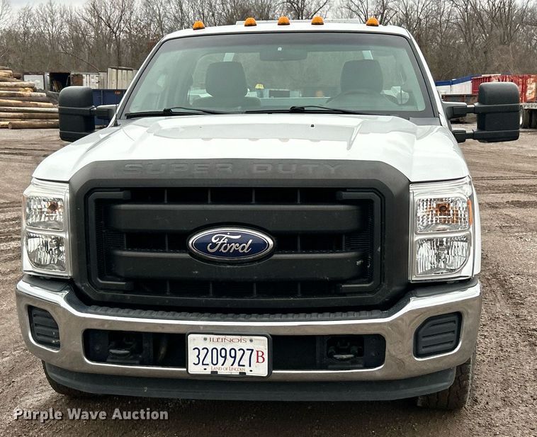 image for item NE9781 2011 Ford F250 Super Duty XL utility bed pickup truck