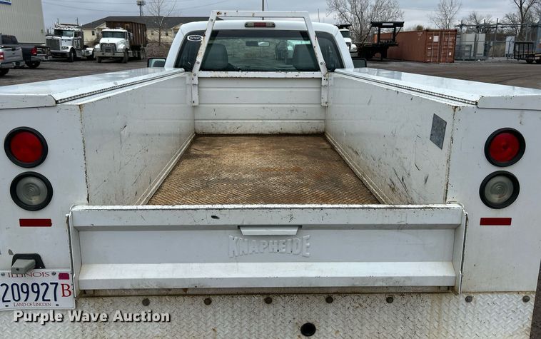 image for item NE9781 2011 Ford F250 Super Duty XL utility bed pickup truck