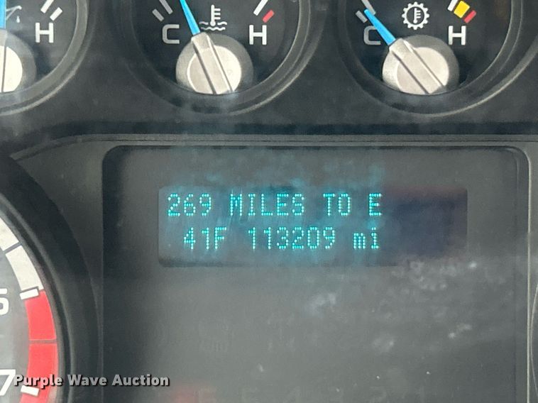 image for item NE9781 2011 Ford F250 Super Duty XL utility bed pickup truck