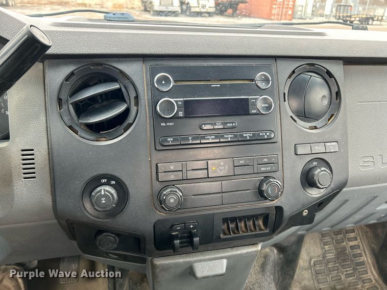 image for item NE9781 2011 Ford F250 Super Duty XL utility bed pickup truck