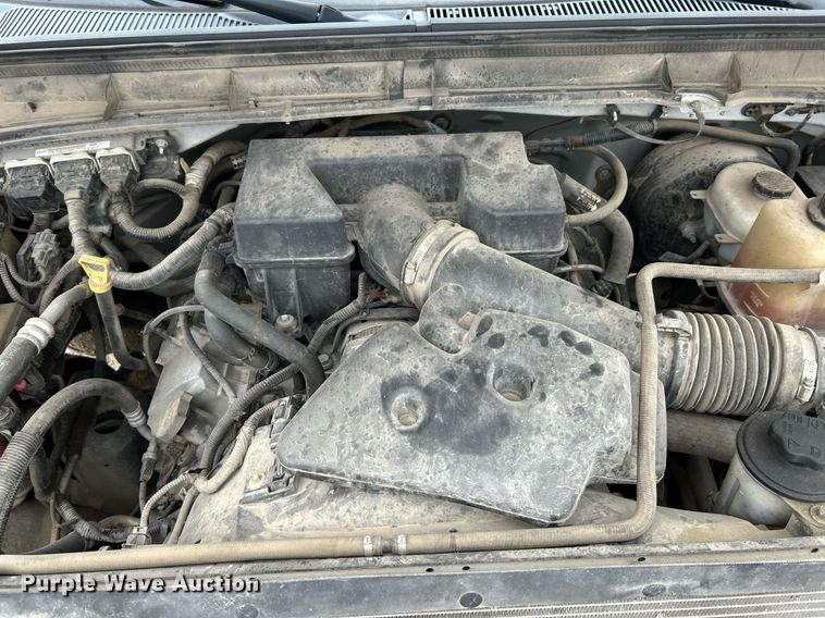 image for item NE9781 2011 Ford F250 Super Duty XL utility bed pickup truck