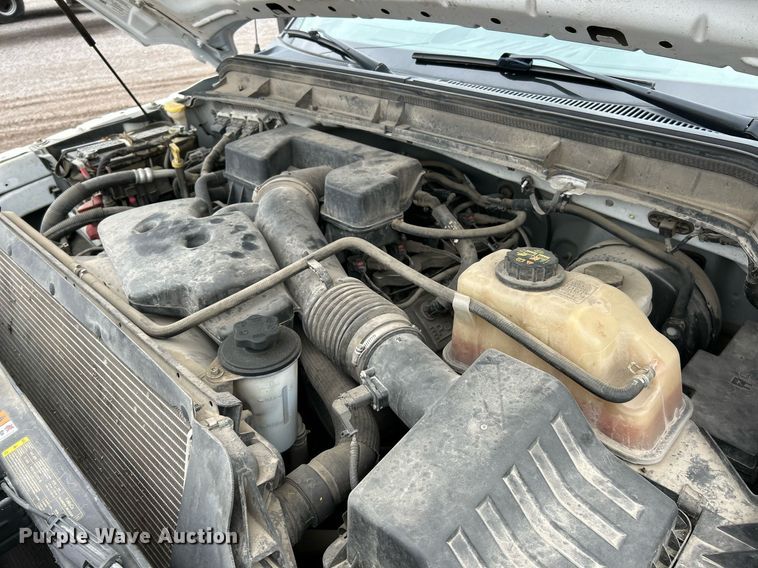 image for item NE9781 2011 Ford F250 Super Duty XL utility bed pickup truck