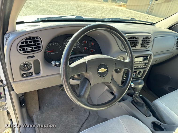 image for item NI9750 2008 Chevrolet TrailBlazer LS SUV