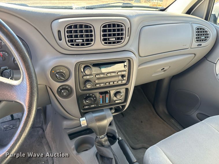 image for item NI9750 2008 Chevrolet TrailBlazer LS SUV