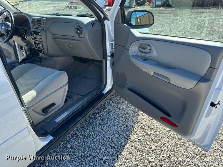 image for item NI9750 2008 Chevrolet TrailBlazer LS SUV