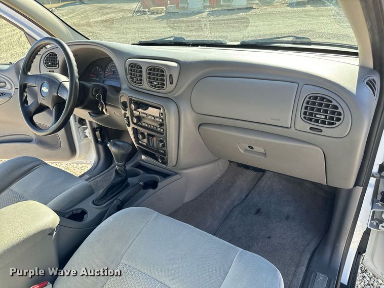 image for item NI9750 2008 Chevrolet TrailBlazer LS SUV