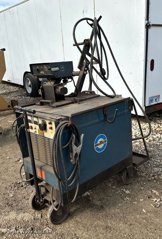 image for item NI9762 Machine shop tools