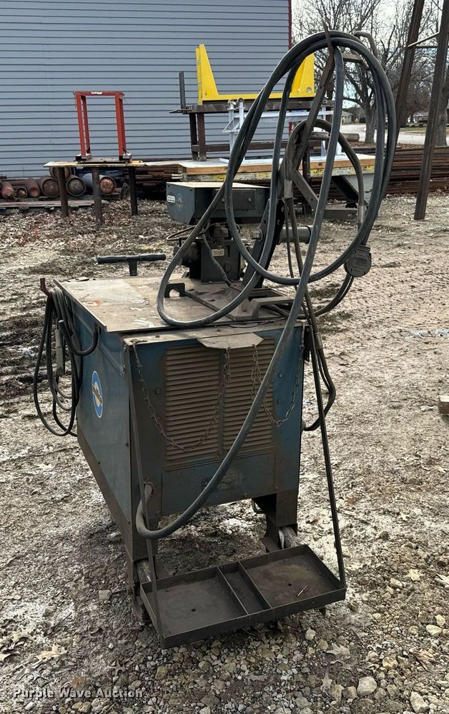 image for item NI9762 Machine shop tools