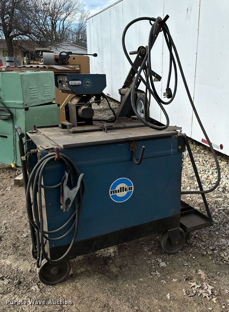 image for item NI9762 Machine shop tools