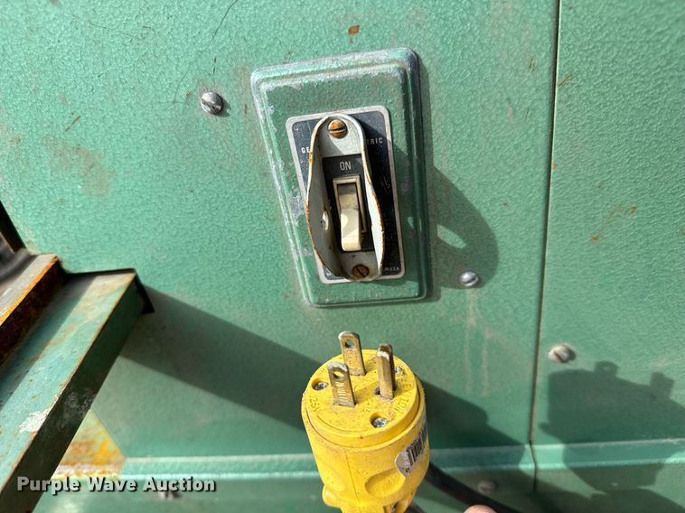 image for item NI9762 Machine shop tools