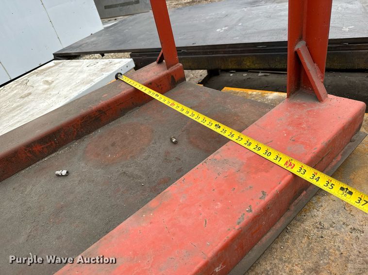 image for item NI9763 (6) shop tables