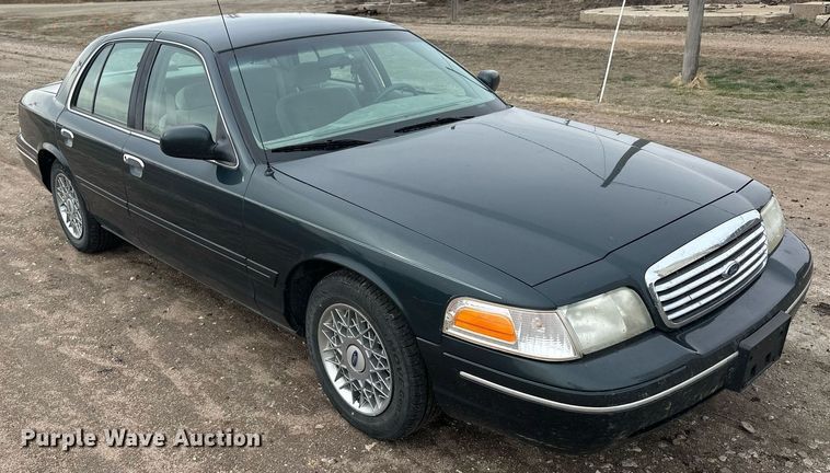 image for item NJ9281 1998 Ford Crown Victoria 