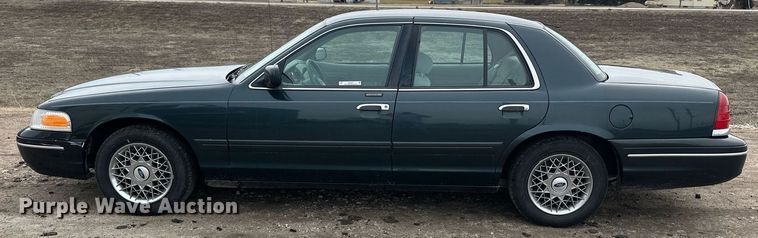 image for item NJ9281 1998 Ford Crown Victoria 