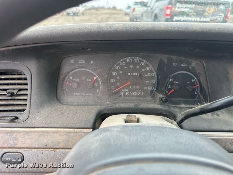 image for item NJ9281 1998 Ford Crown Victoria 