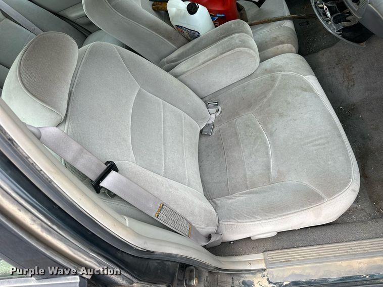 image for item NJ9281 1998 Ford Crown Victoria 