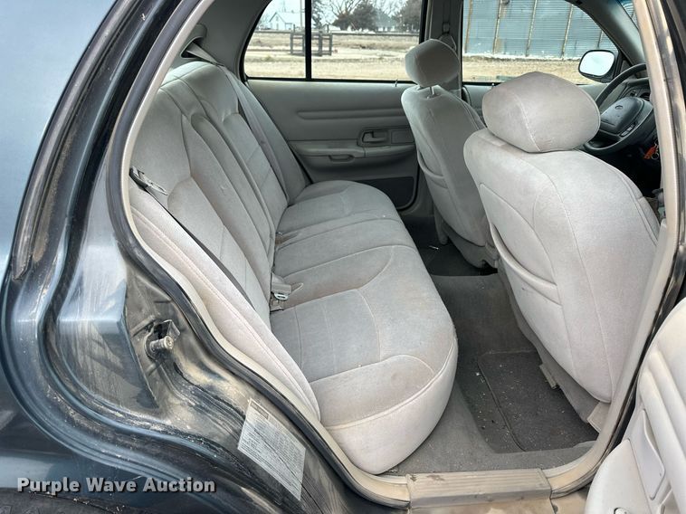 image for item NJ9281 1998 Ford Crown Victoria 
