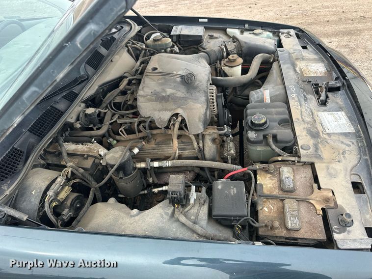 image for item NJ9281 1998 Ford Crown Victoria 