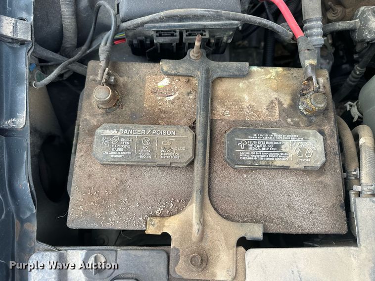 image for item NJ9281 1998 Ford Crown Victoria 