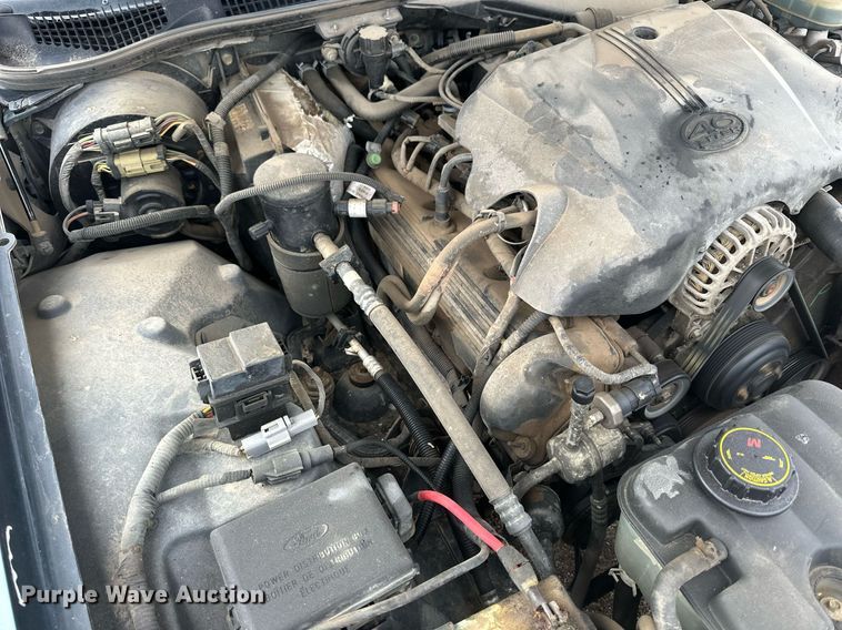 image for item NJ9281 1998 Ford Crown Victoria 