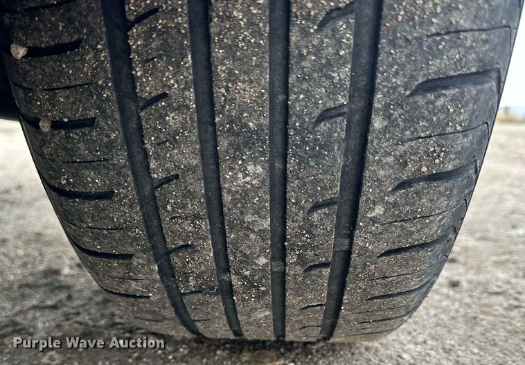 image for item NJ9281 1998 Ford Crown Victoria 