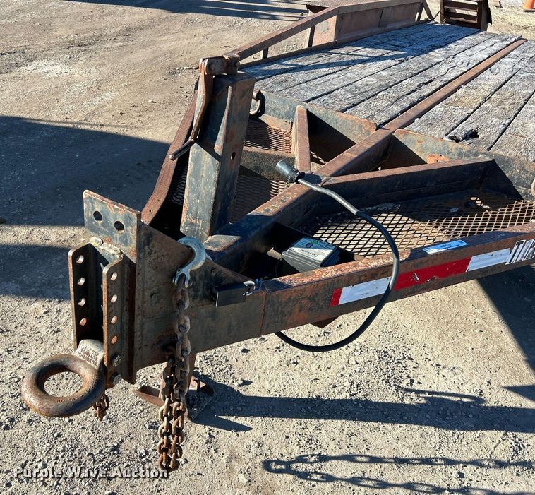 image for item NJ9510 1993 Belshe TS2T equipment trailer