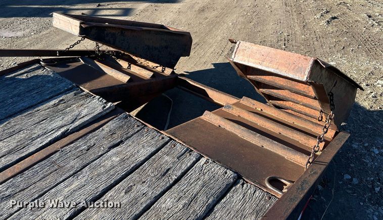 image for item NJ9510 1993 Belshe TS2T equipment trailer