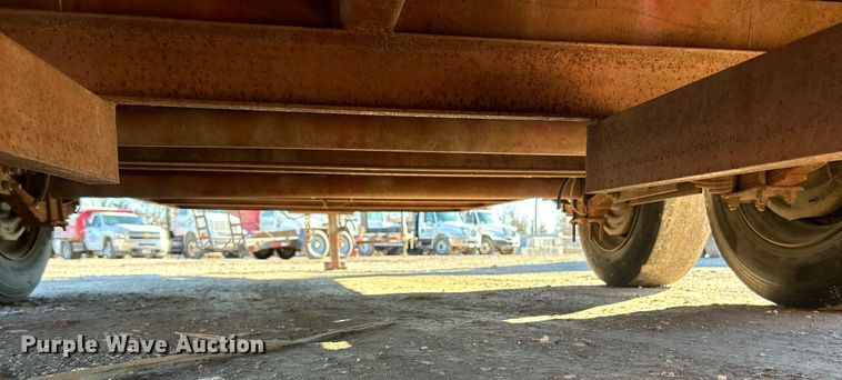 image for item NJ9510 1993 Belshe TS2T equipment trailer