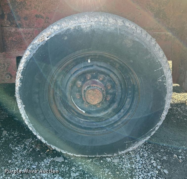 image for item NJ9511 1990 Belshe  WB-2 equipment trailer