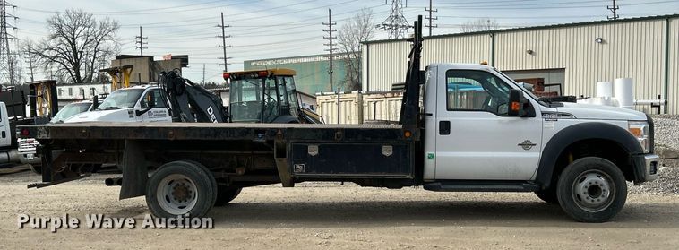 image for item NJ9514 2014 Ford  F550 Super Duty XLT flatbed truck