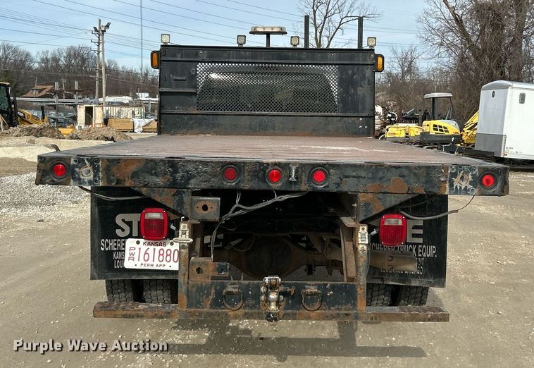 image for item NJ9514 2014 Ford  F550 Super Duty XLT flatbed truck