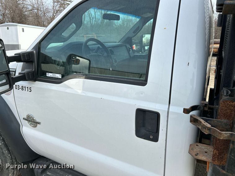 image for item NJ9514 2014 Ford  F550 Super Duty XLT flatbed truck