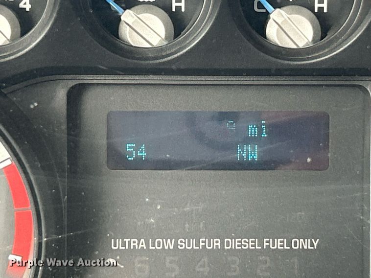 image for item NJ9514 2014 Ford  F550 Super Duty XLT flatbed truck