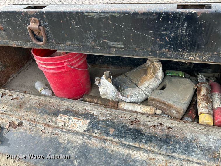 image for item NJ9514 2014 Ford  F550 Super Duty XLT flatbed truck