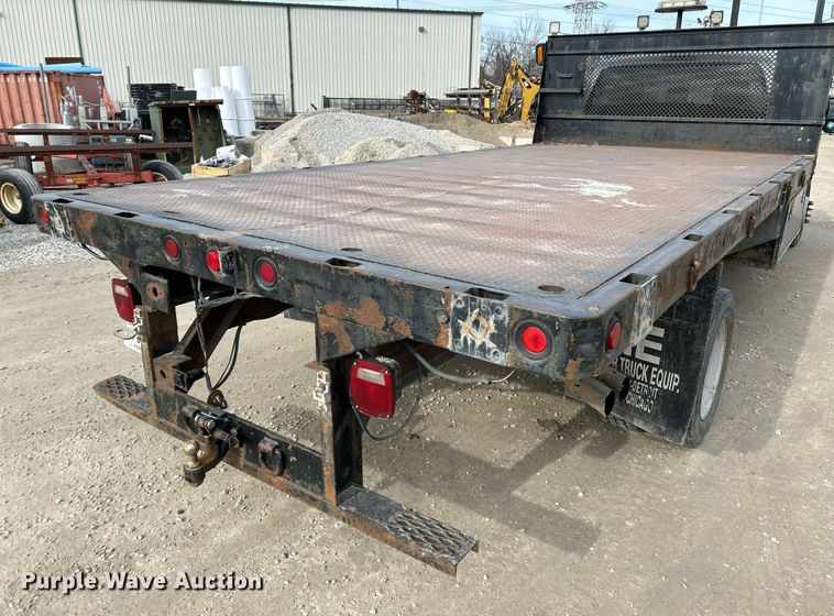 image for item NJ9514 2014 Ford  F550 Super Duty XLT flatbed truck