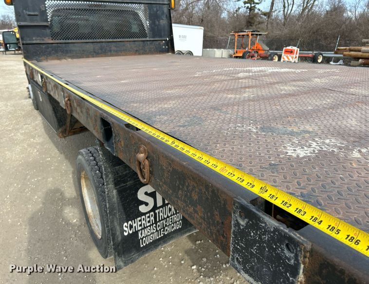 image for item NJ9514 2014 Ford  F550 Super Duty XLT flatbed truck