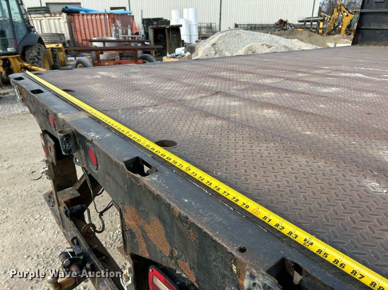 image for item NJ9514 2014 Ford  F550 Super Duty XLT flatbed truck