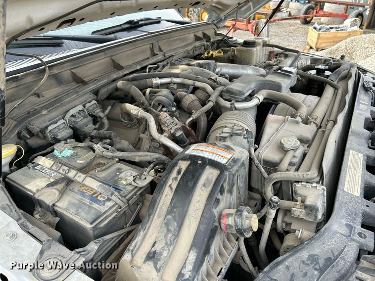 image for item NJ9514 2014 Ford  F550 Super Duty XLT flatbed truck