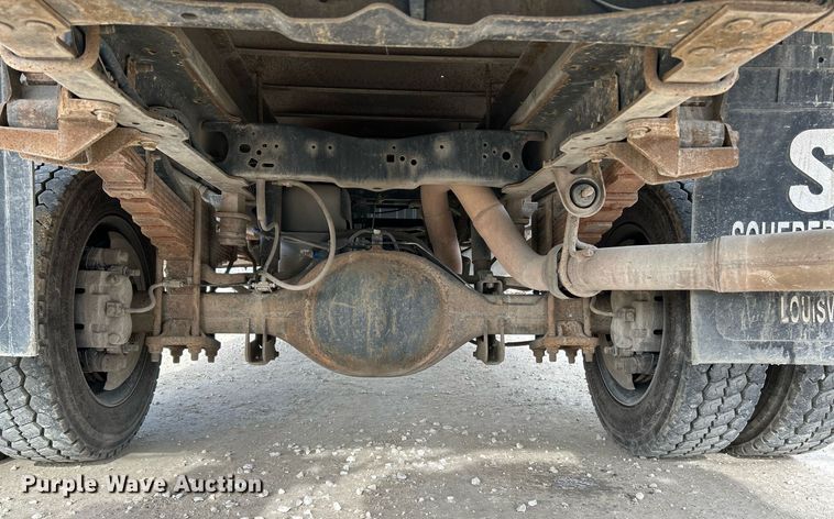 image for item NJ9514 2014 Ford  F550 Super Duty XLT flatbed truck