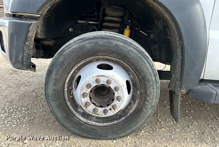 image for item NJ9514 2014 Ford  F550 Super Duty XLT flatbed truck