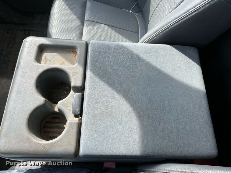 image for item NJ9515 2011 Ford F550 Super Duty XL flatbed truck