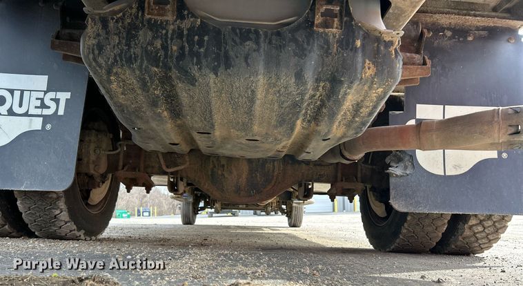 image for item NJ9515 2011 Ford F550 Super Duty XL flatbed truck