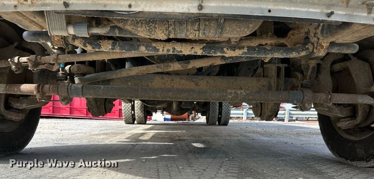 image for item NJ9515 2011 Ford F550 Super Duty XL flatbed truck