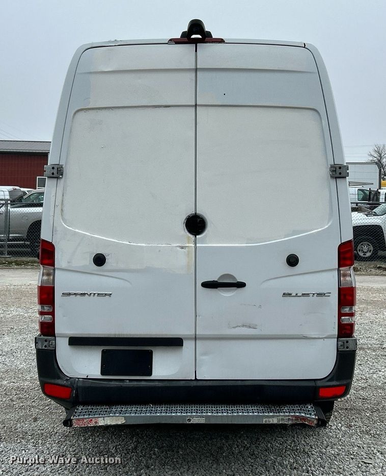image for item NJ9524 2016 Mercedes Benz Sprinter 3500 Bluetec  refrigerated van